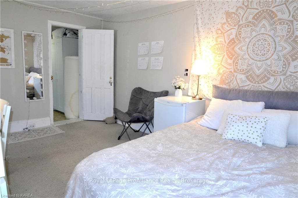 368 ALFRED Street photo 23