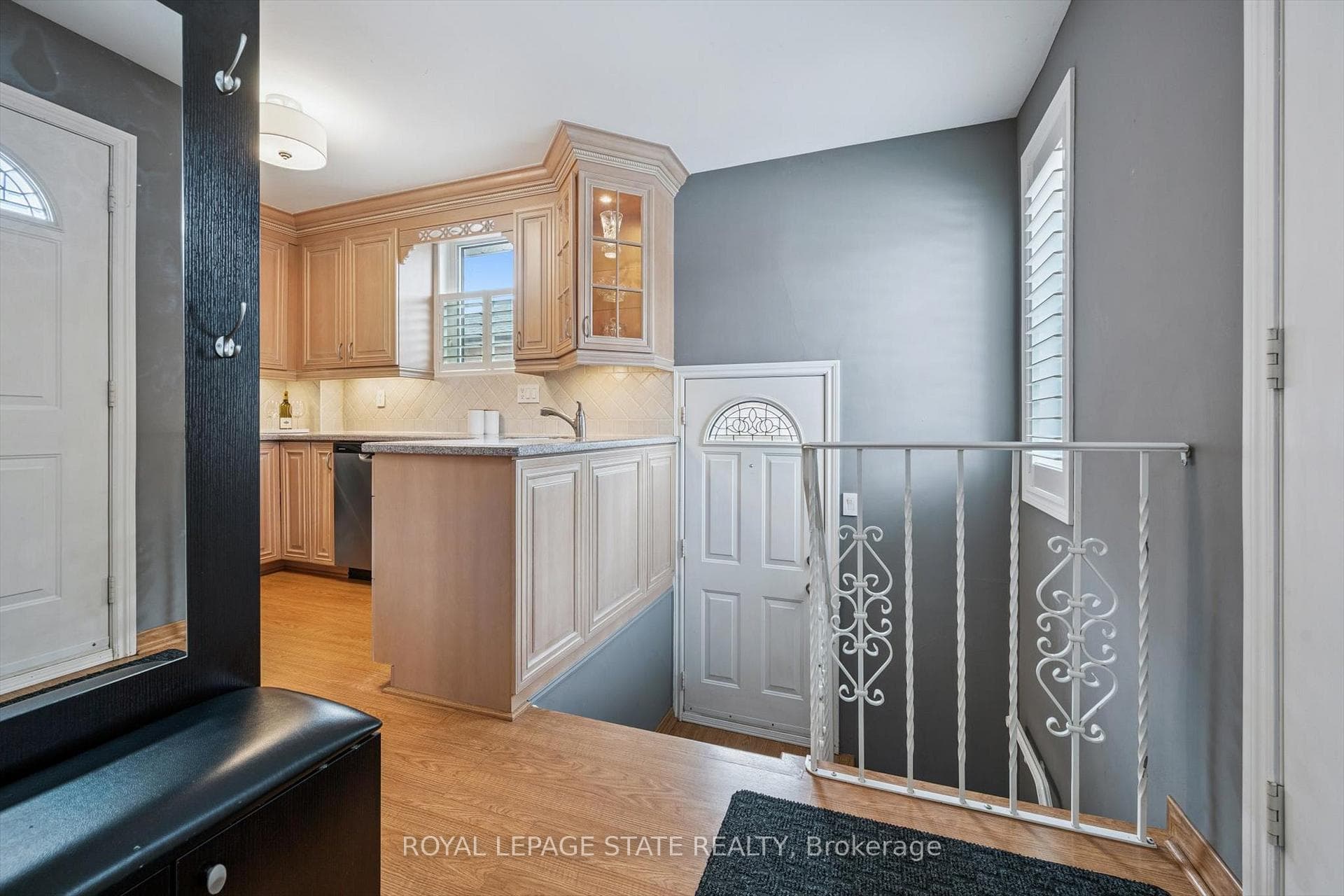 70 Westleigh Crescent photo 5