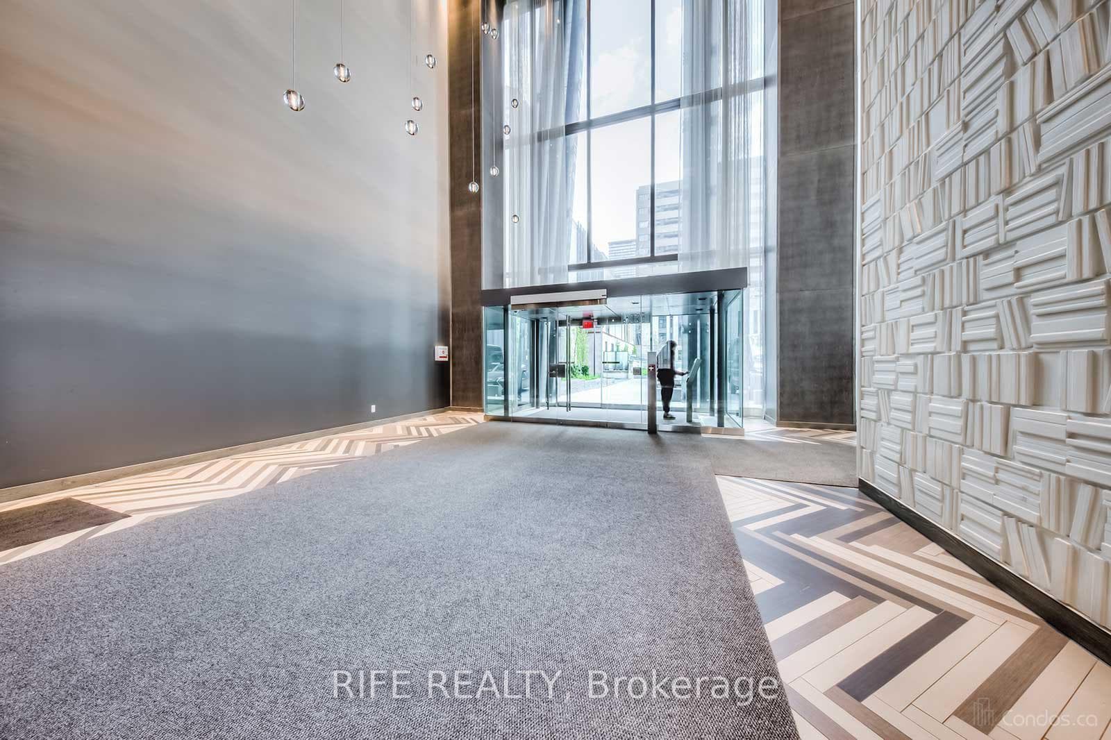 1080 Bay Street Unit 3405 photo 13