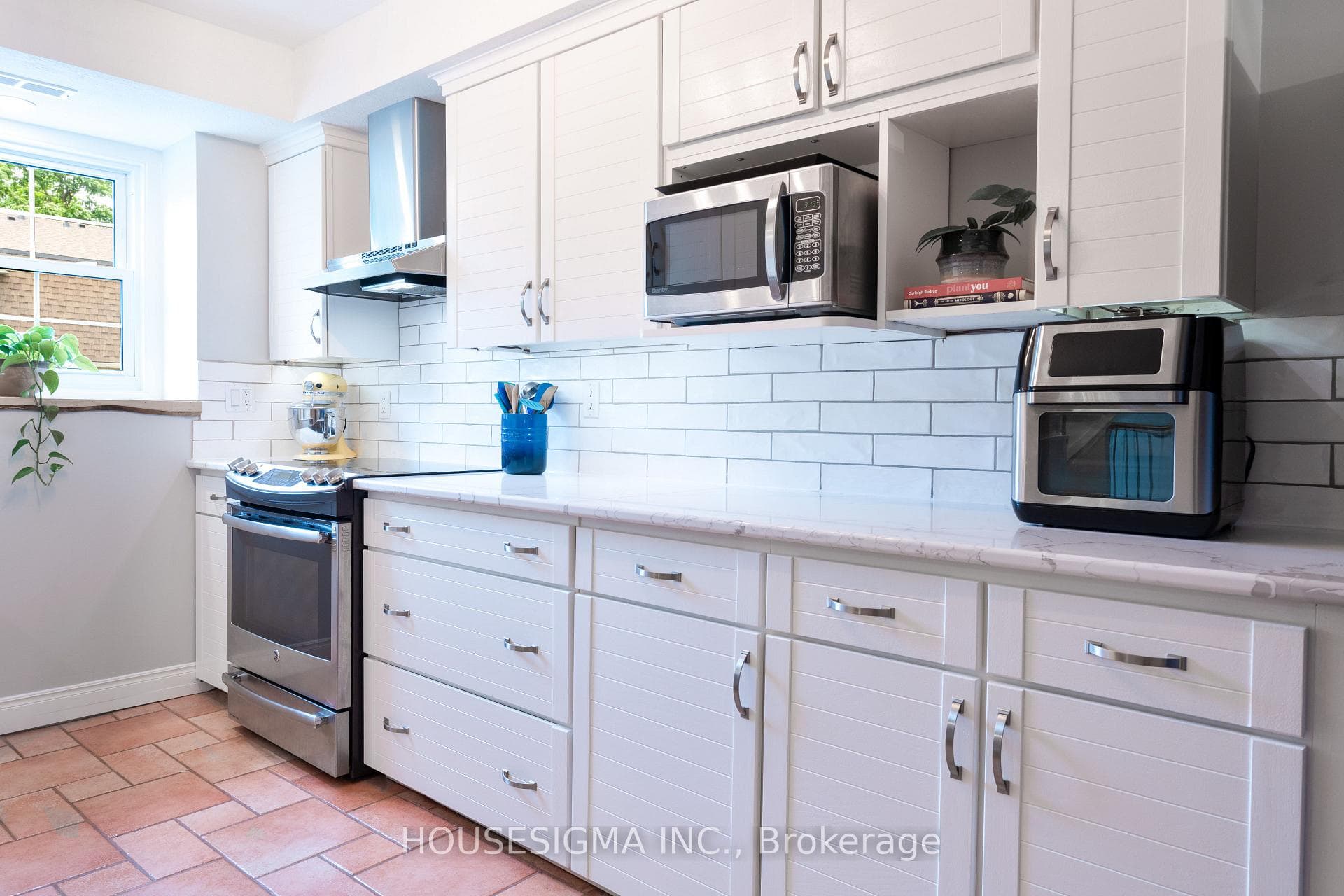 900 Pond View Road Unit 122 photo 17
