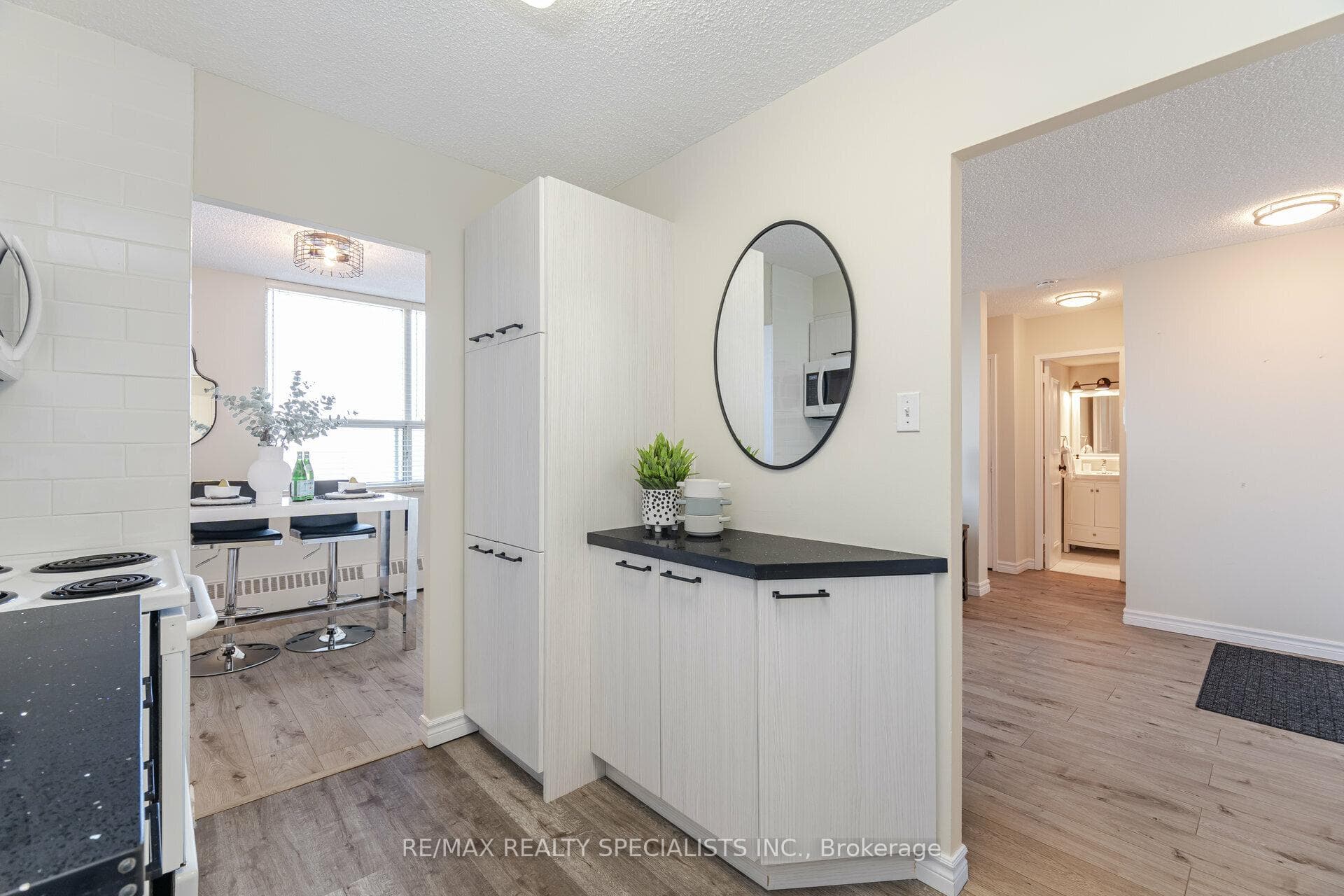 5 Parkway Forest Drive Unit 1808 photo 19
