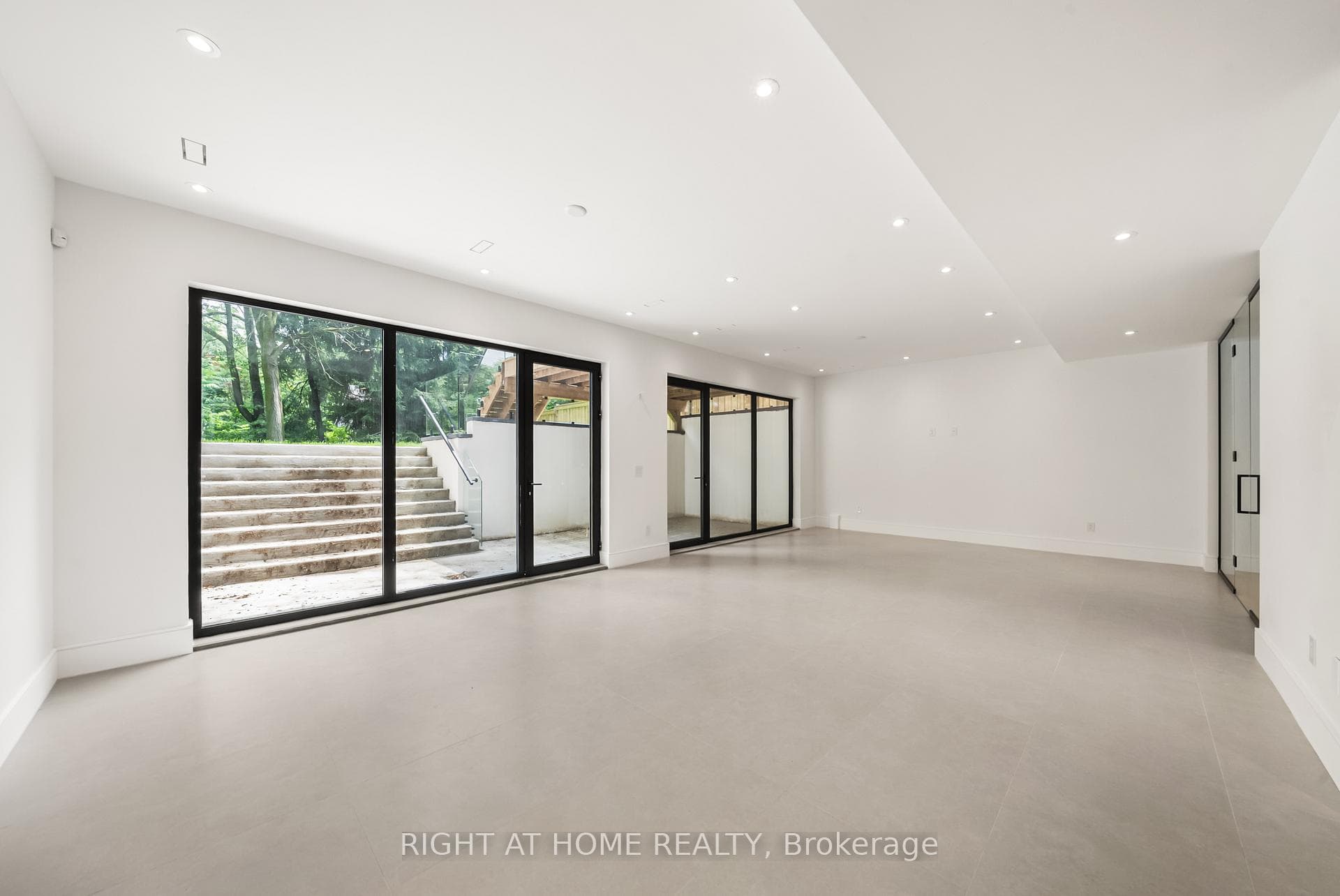 1209 Canterbury Road photo 39