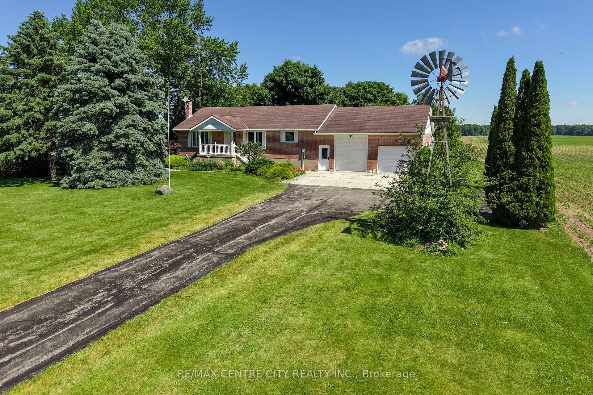 2200 Katesville Drive photo 2
