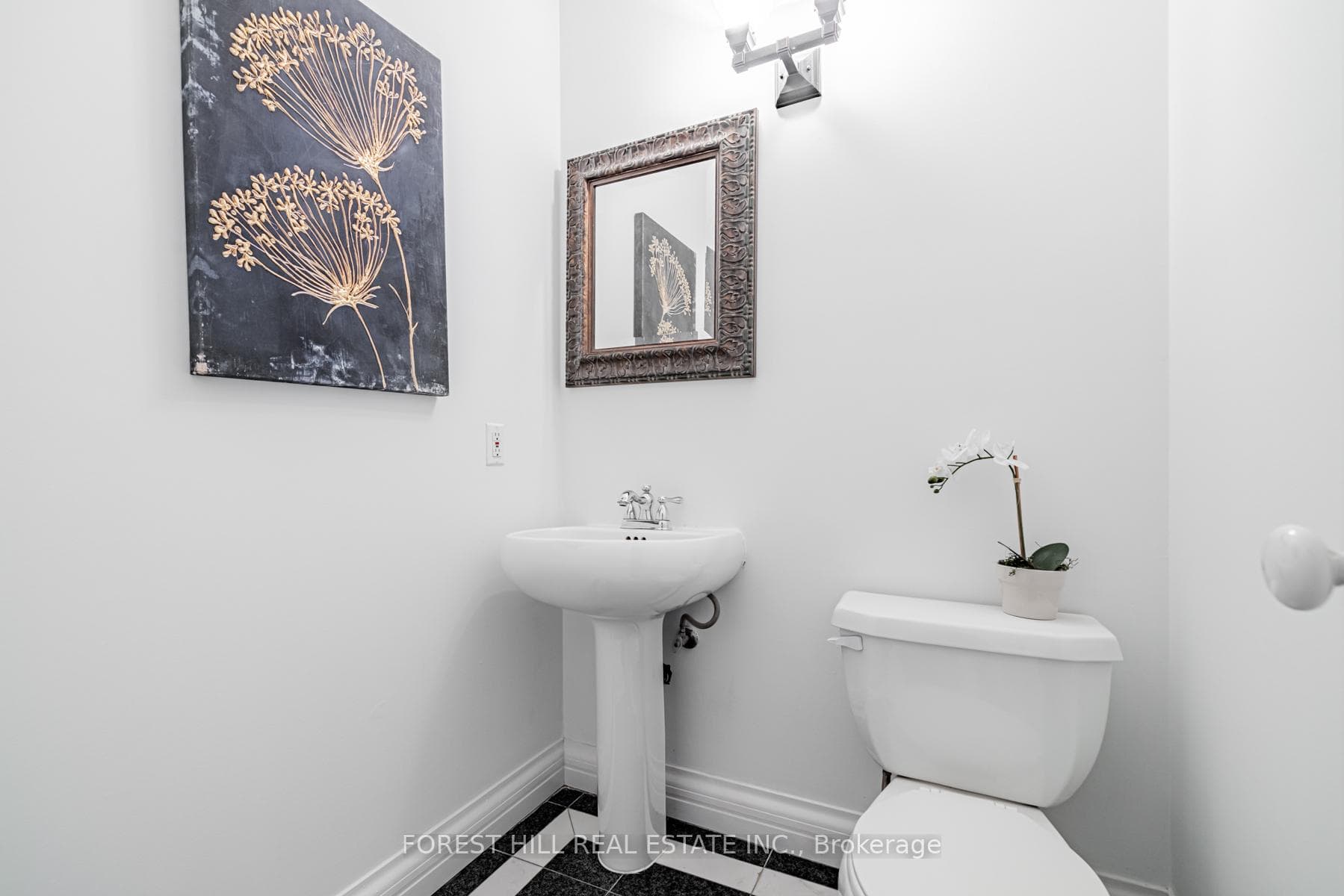 266 Empress Avenue photo 14