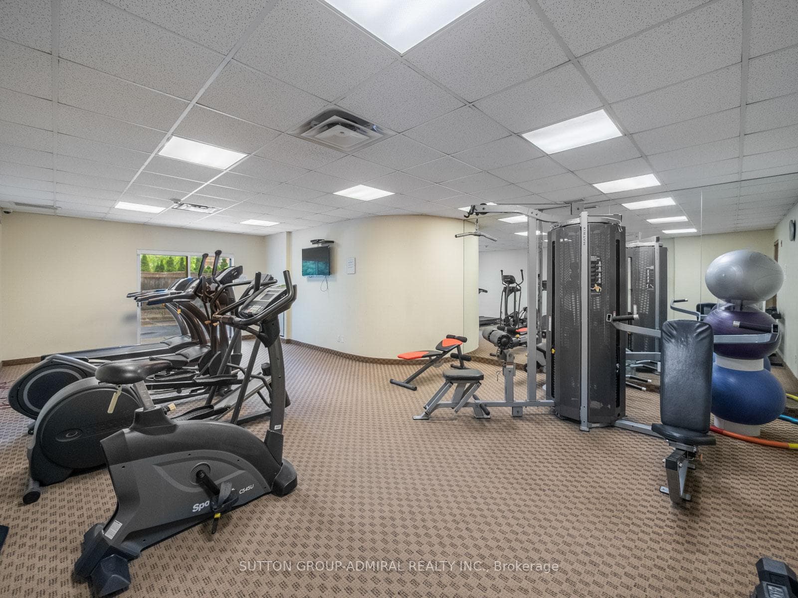 1 Maison Parc Court Unit 215 photo 22