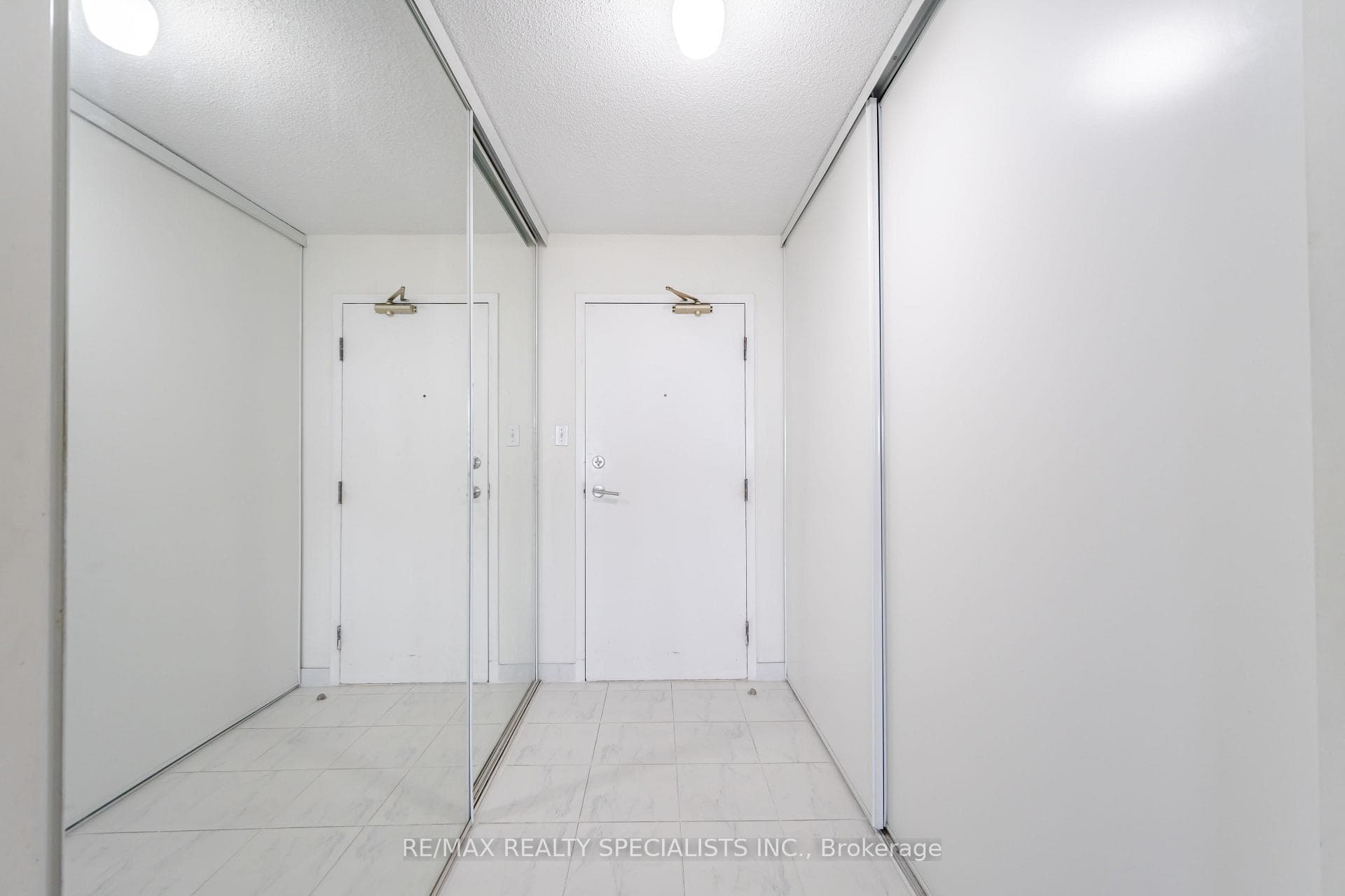 5 Rowntree Road Unit 1407 photo 4