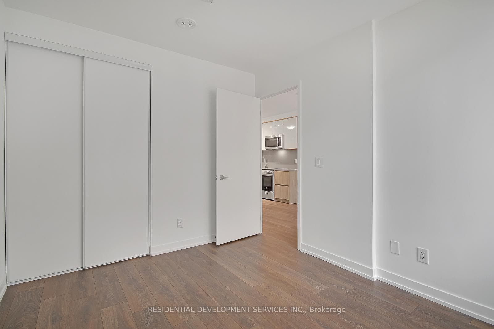 3100 Keele Street Unit 406 photo 10