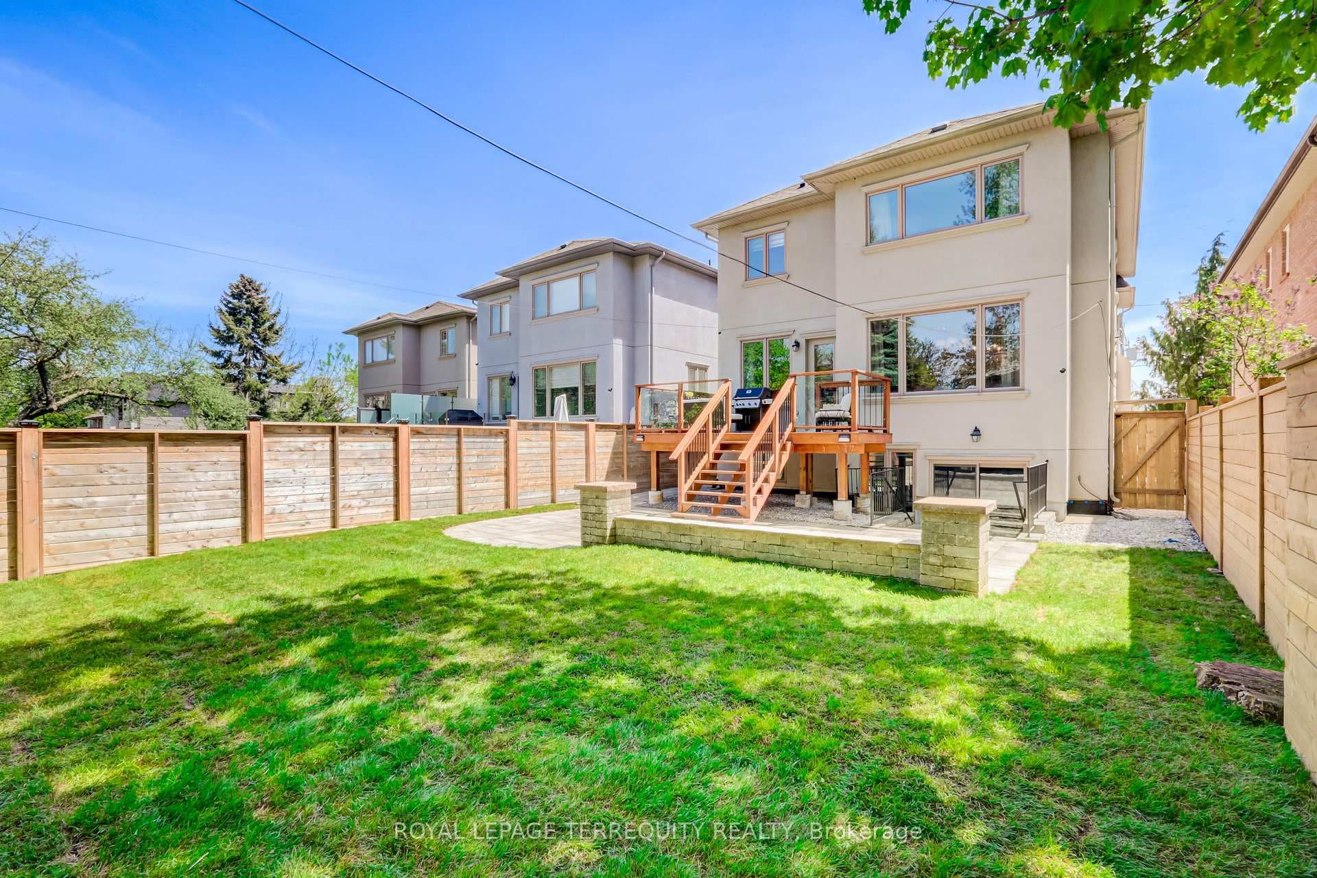 222 Horsham Avenue photo 29