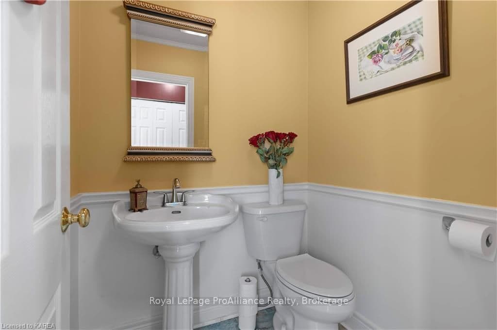 202 ALWINGTON Place photo 7