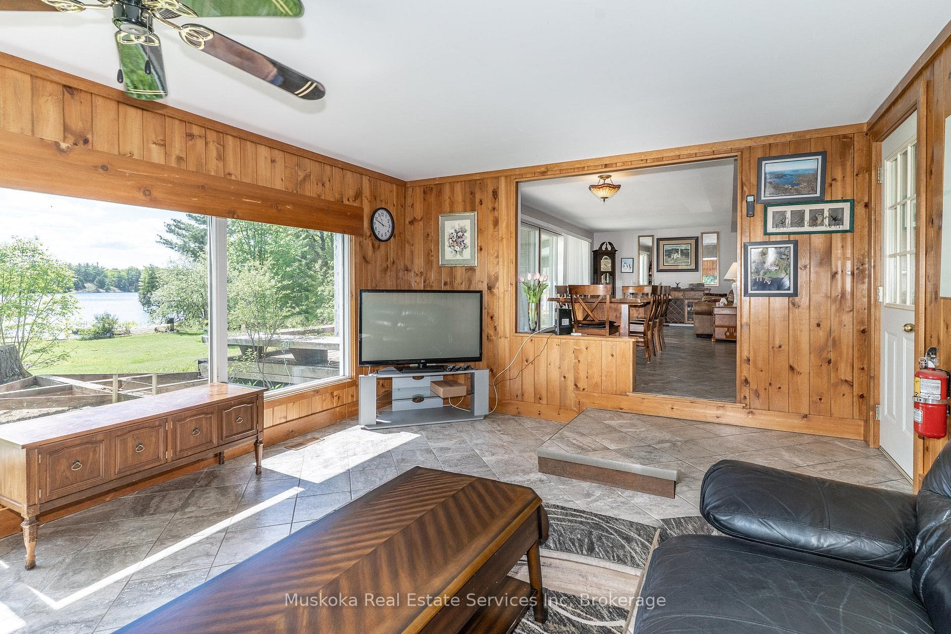 Spend your leisure time here - TV with Lake view.