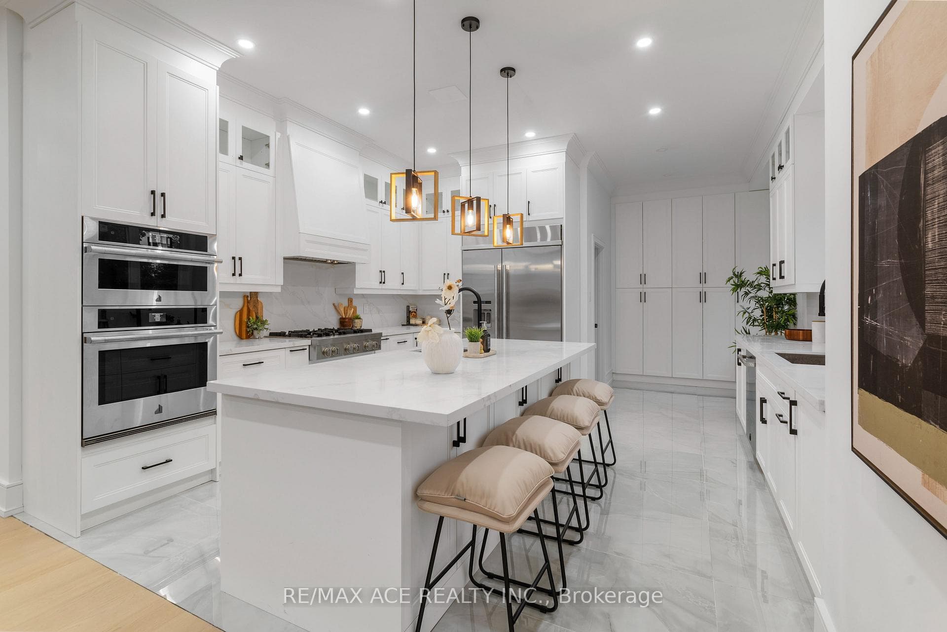 12 McCowan Road photo 10