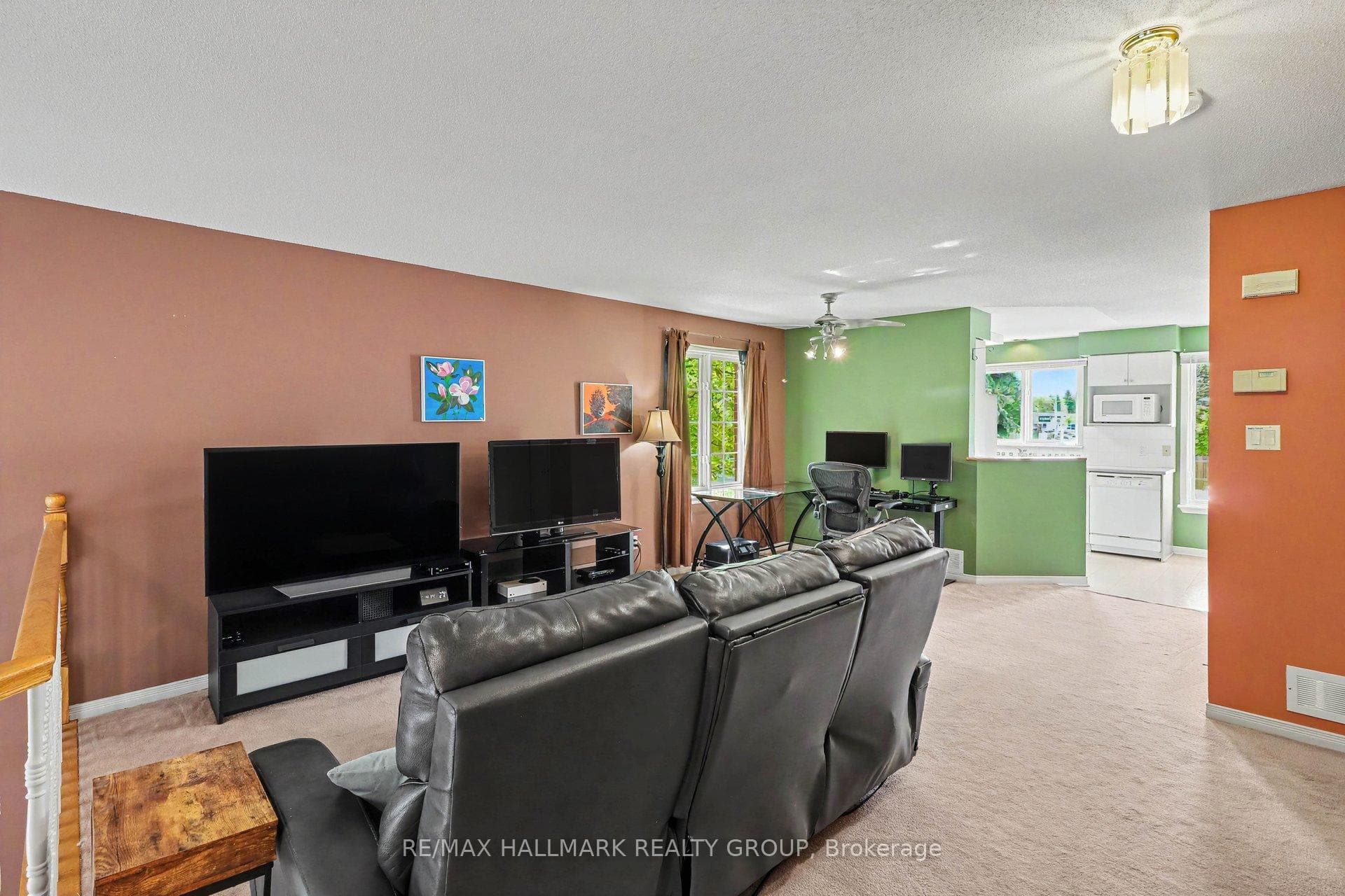4429 Harper Avenue photo 4
