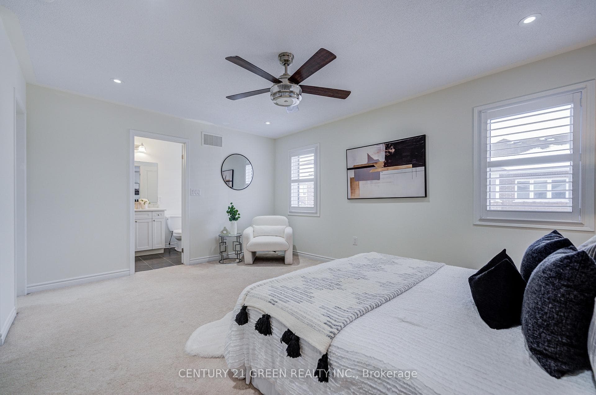 17 Windflower Way photo 40