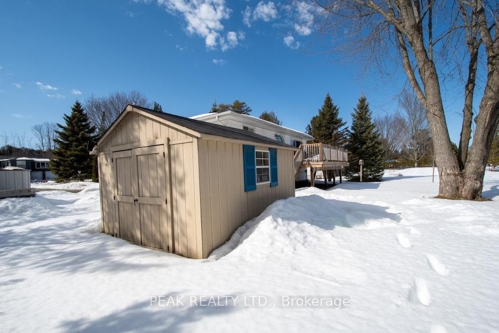 252 George Drive photo 42