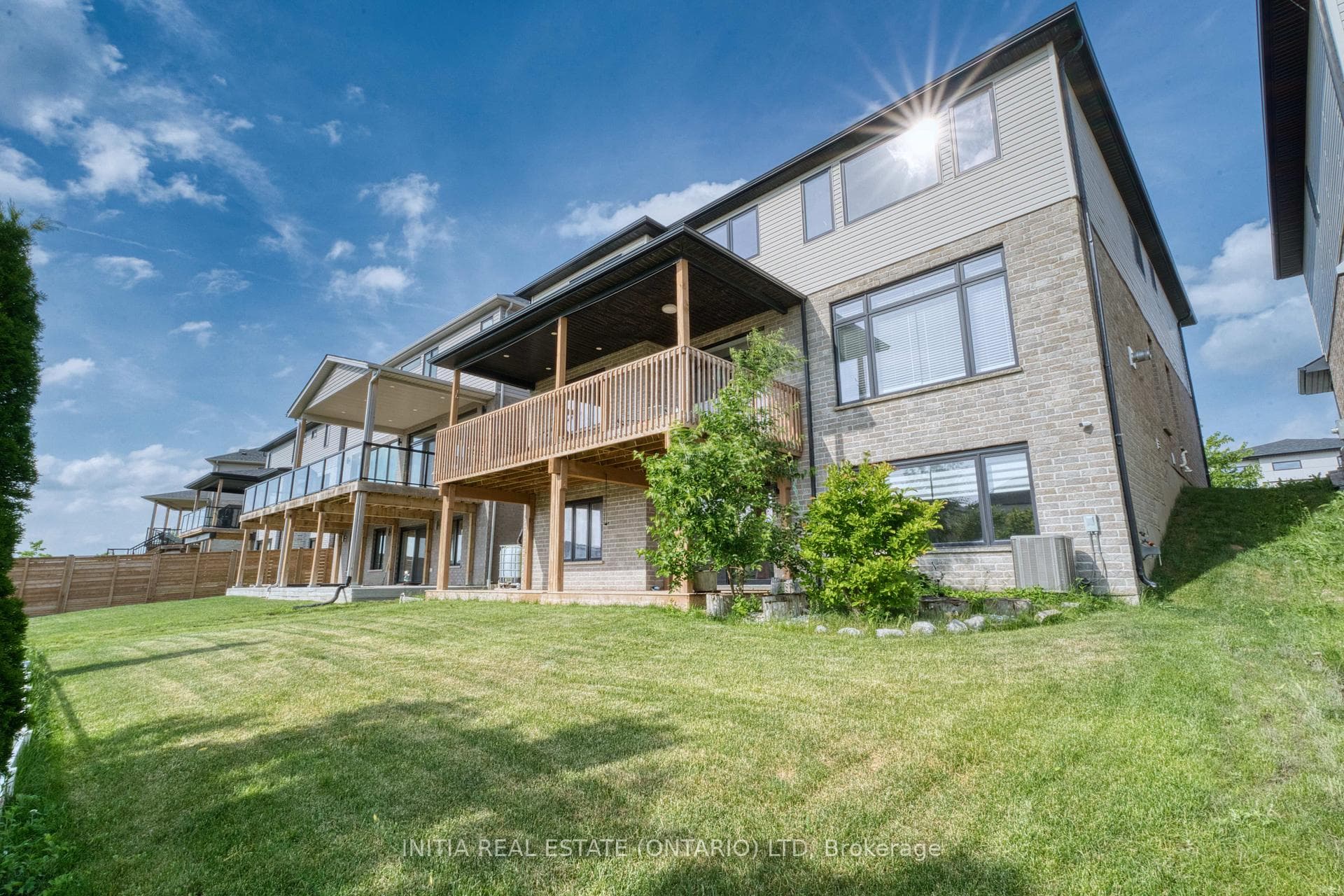 1258 Silverfox Drive photo 32