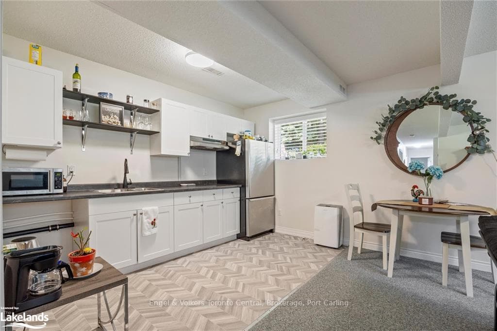 26 BIRD Lane photo 31