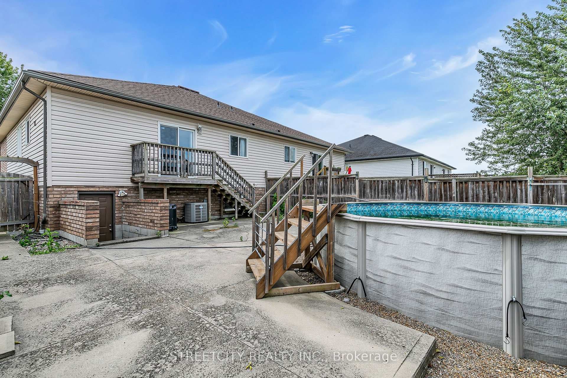 465 Jewel Street photo 31