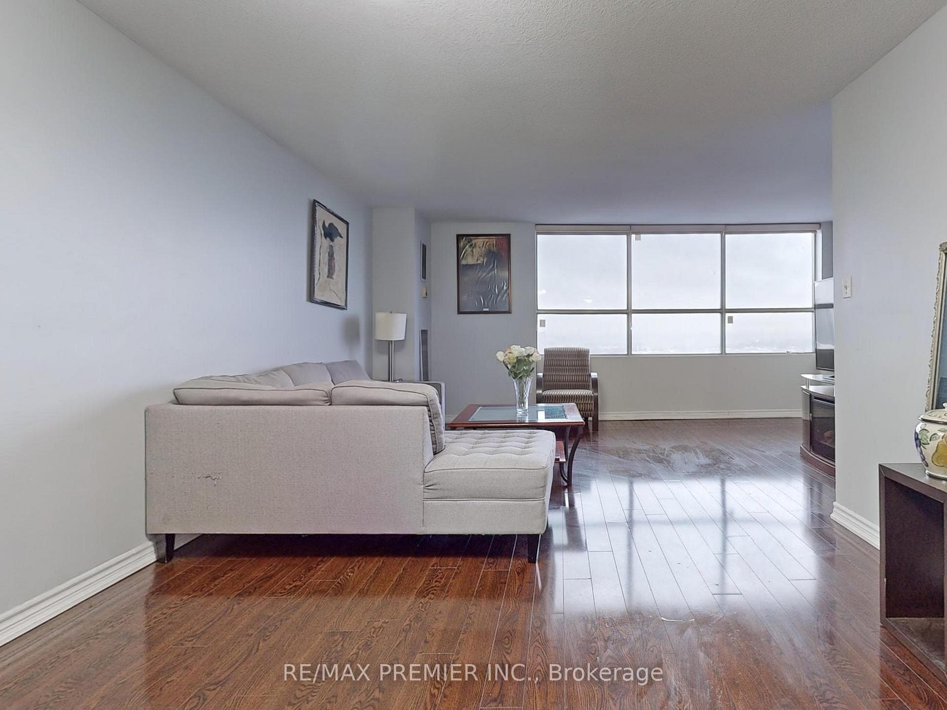 40 Panorama Court Unit 1611 photo 6
