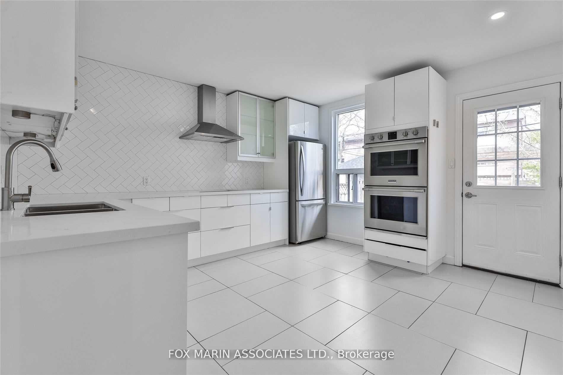 213 Grace Street photo 14