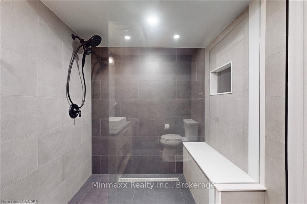 93 TASKER COURT Court photo 38