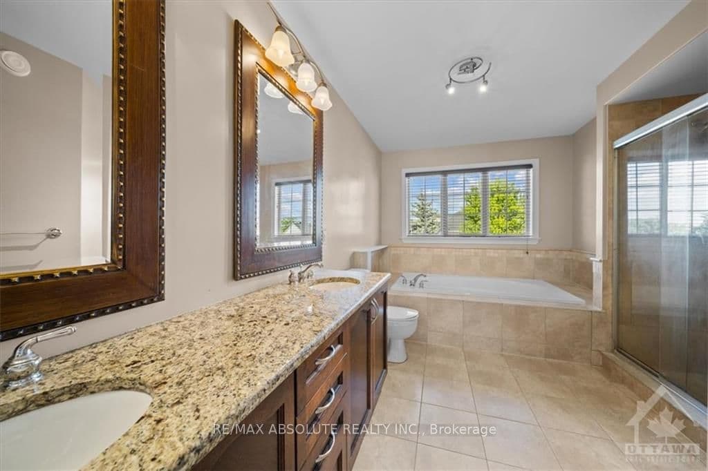 33 HARTSMERE Drive photo 22