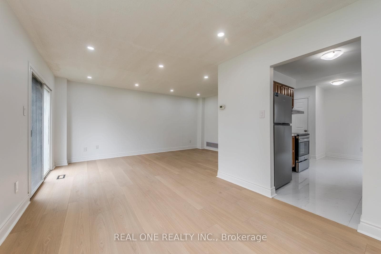 655 Paragon Place photo 16