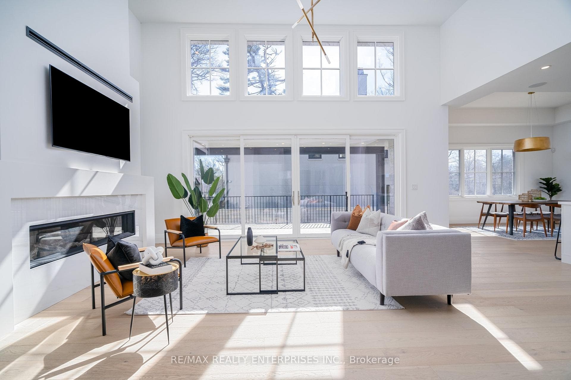 1322 Minaki Road photo 6