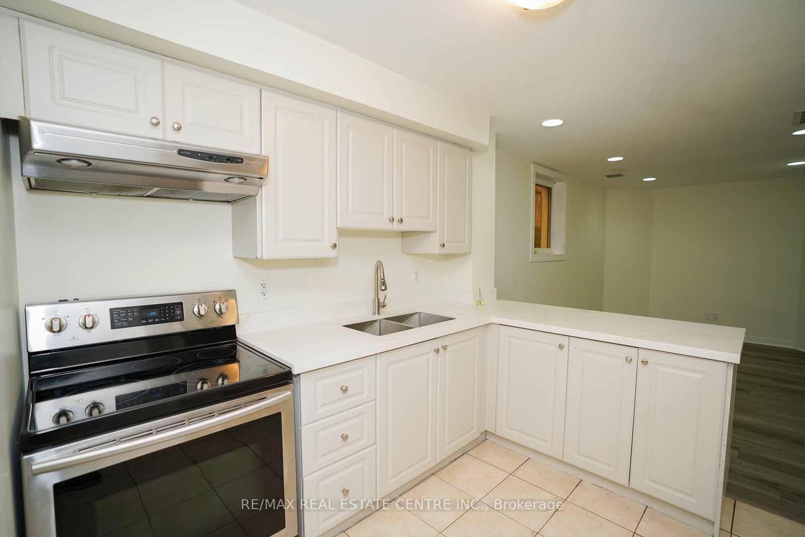 18 Heritage Drive photo 40