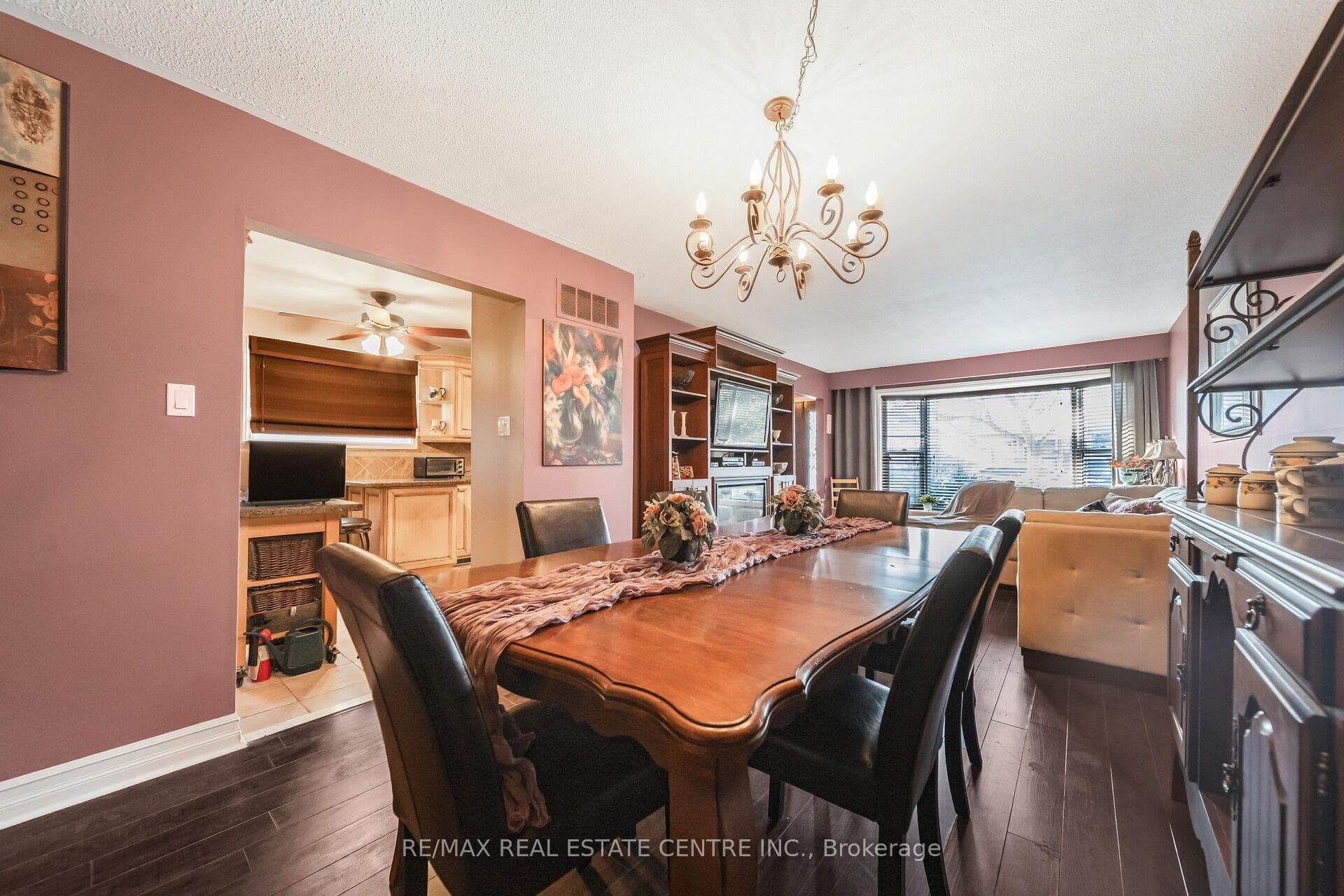 2532 Barcella Crescent photo 10
