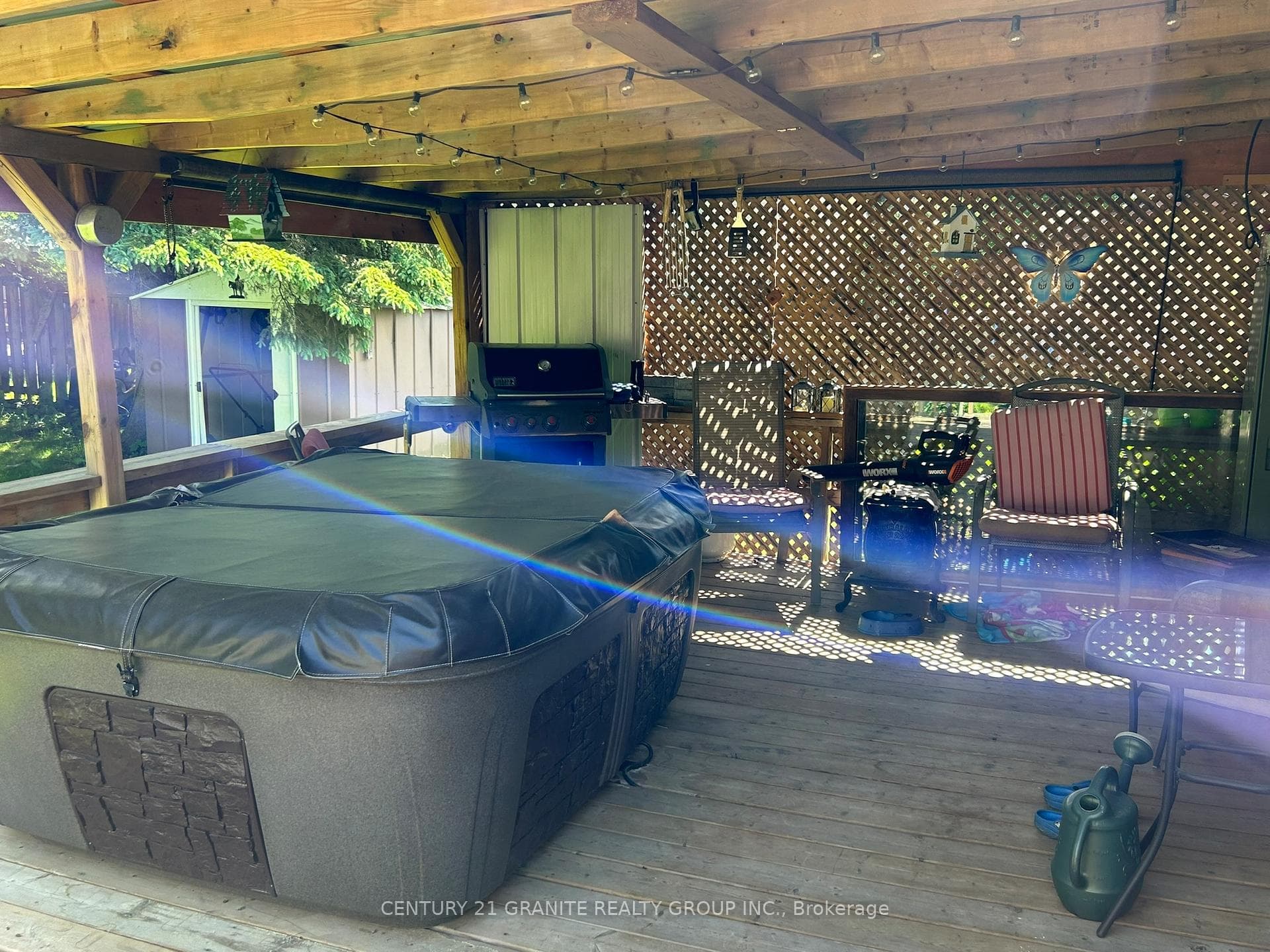 78 Maple Street photo 6