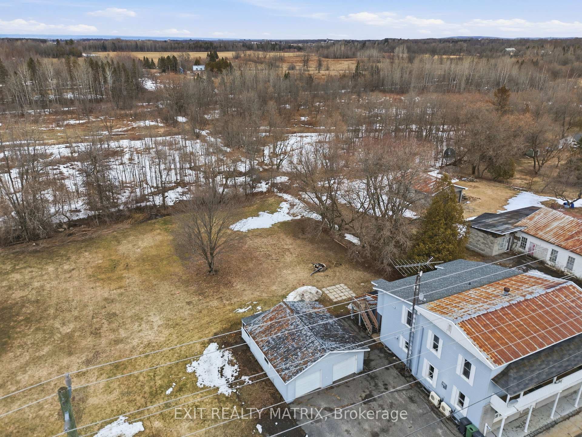 1255 Labrosse Street photo 40