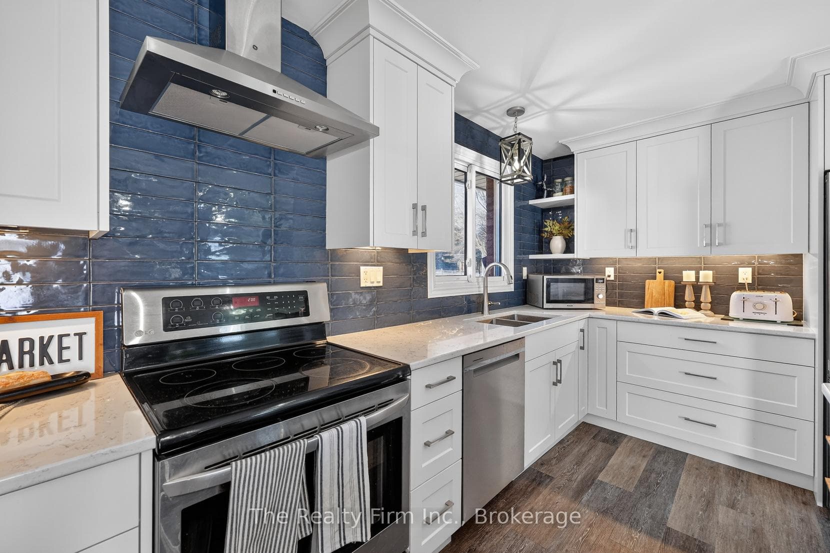 14 Linden Place photo 9