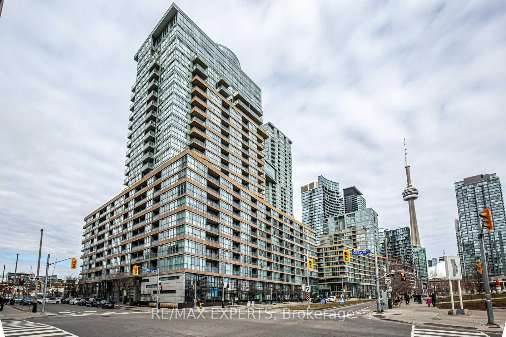 151 Dan Leckie Way Unit 1505 photo 1