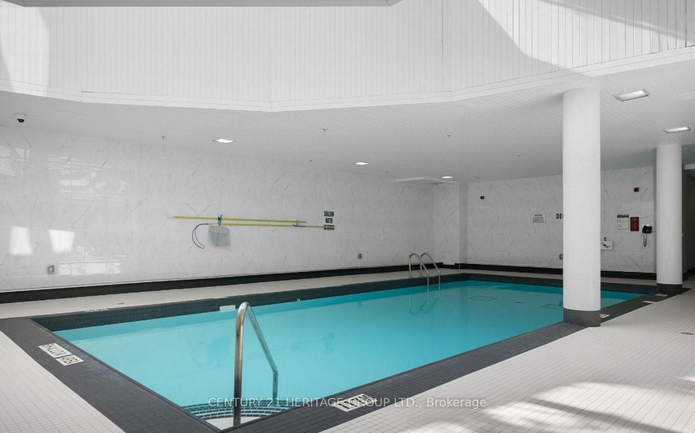 101 Subway Crescent Unit 1601 photo 17