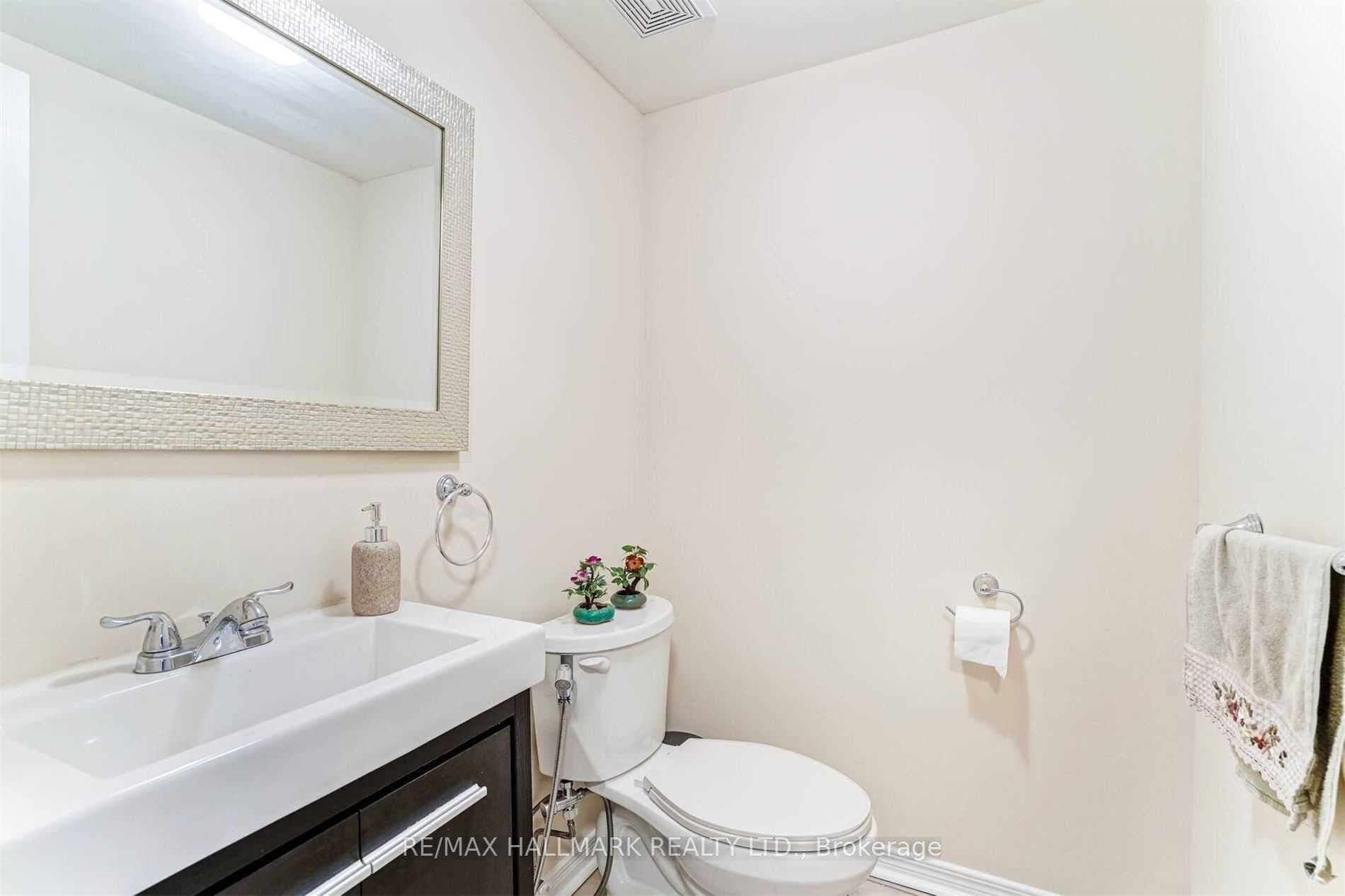 2006 Glenada Crescent Unit 17 photo 8