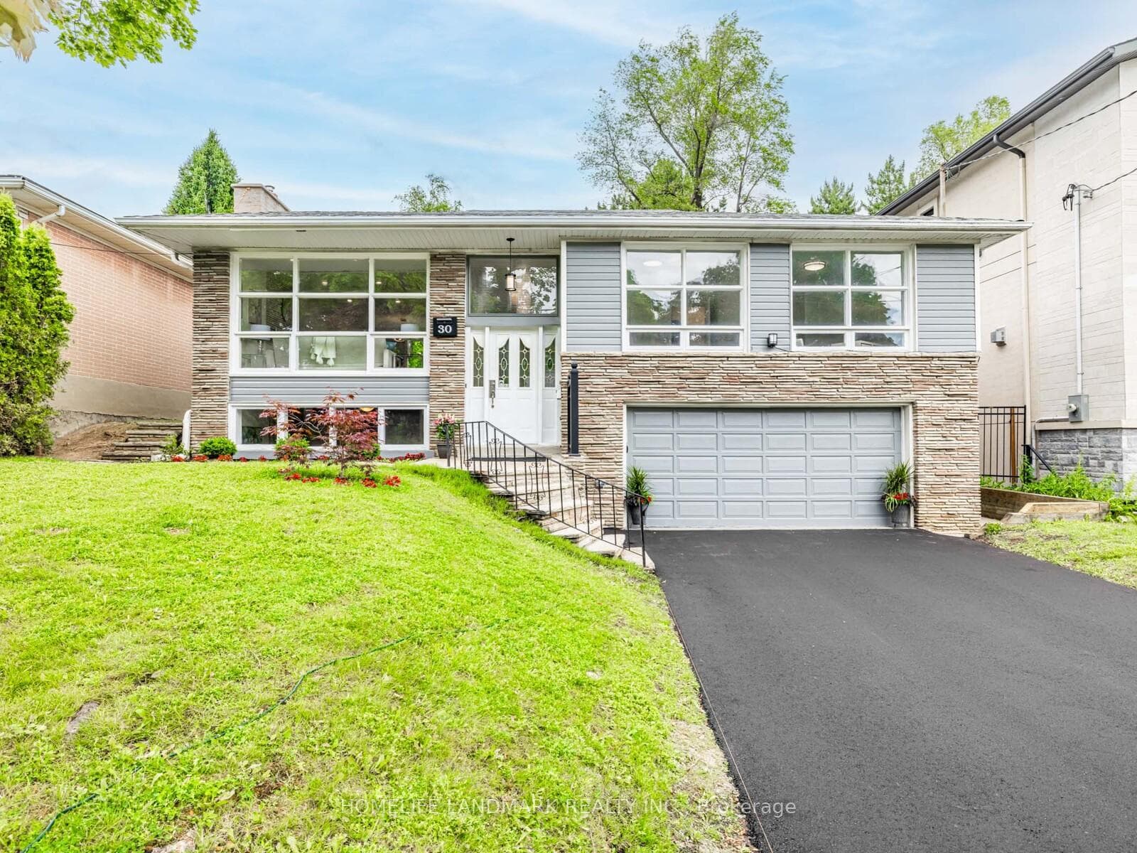 30 Burleigh Heights Drive photo 2
