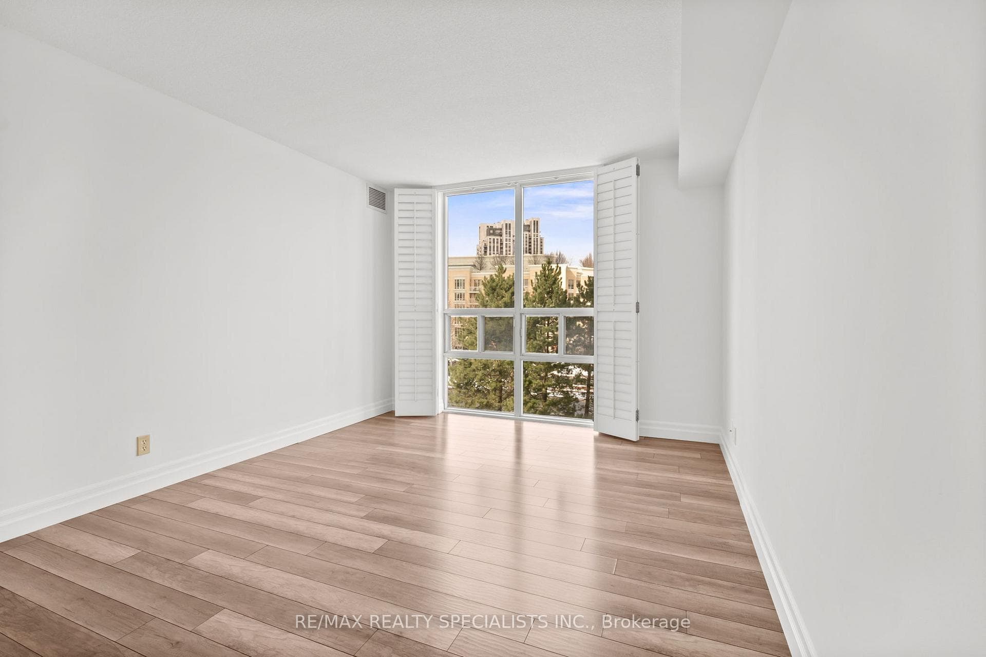 195 Wynford Drive Unit 601 photo 9