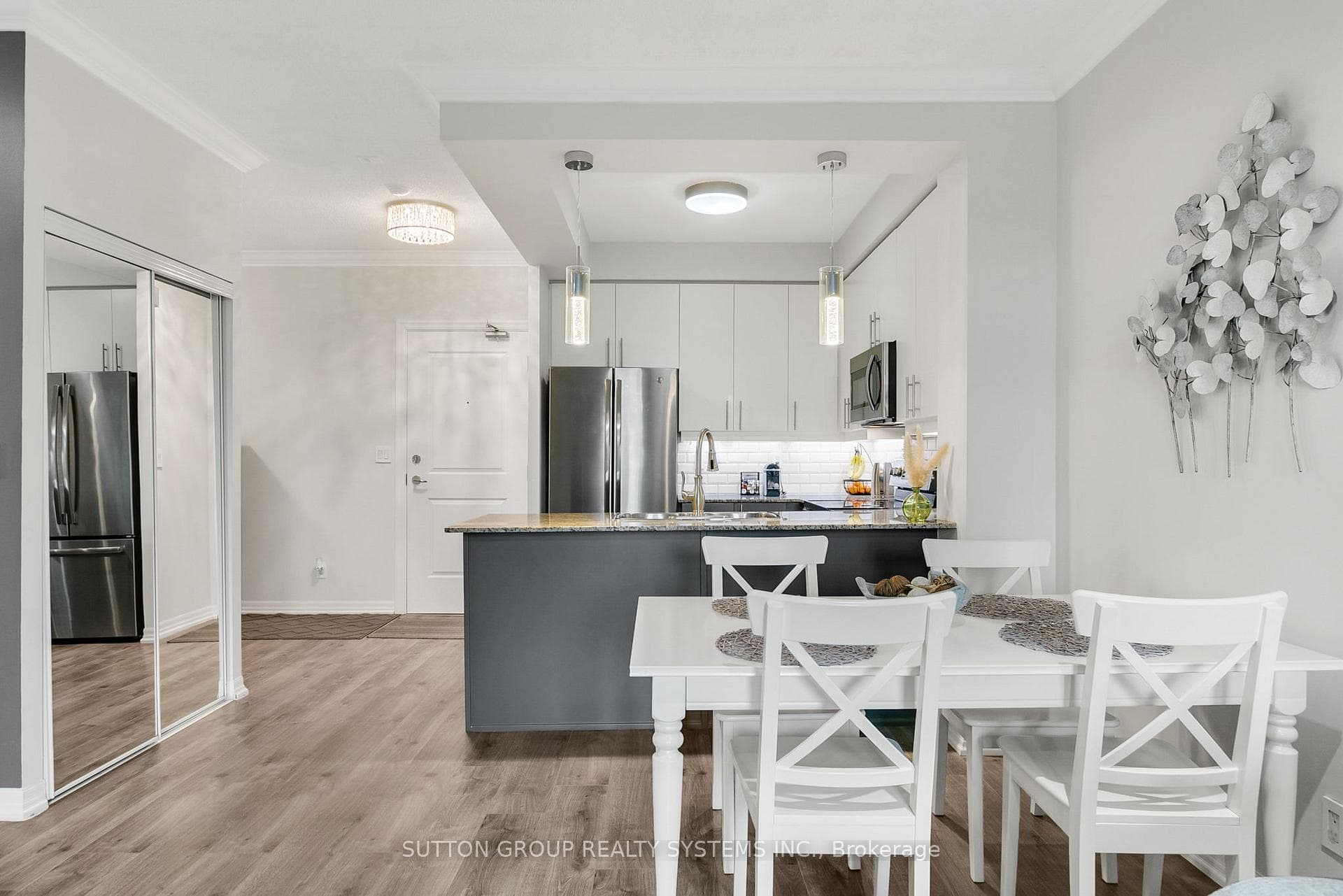 245 Dalesford Road Unit 303 photo 11