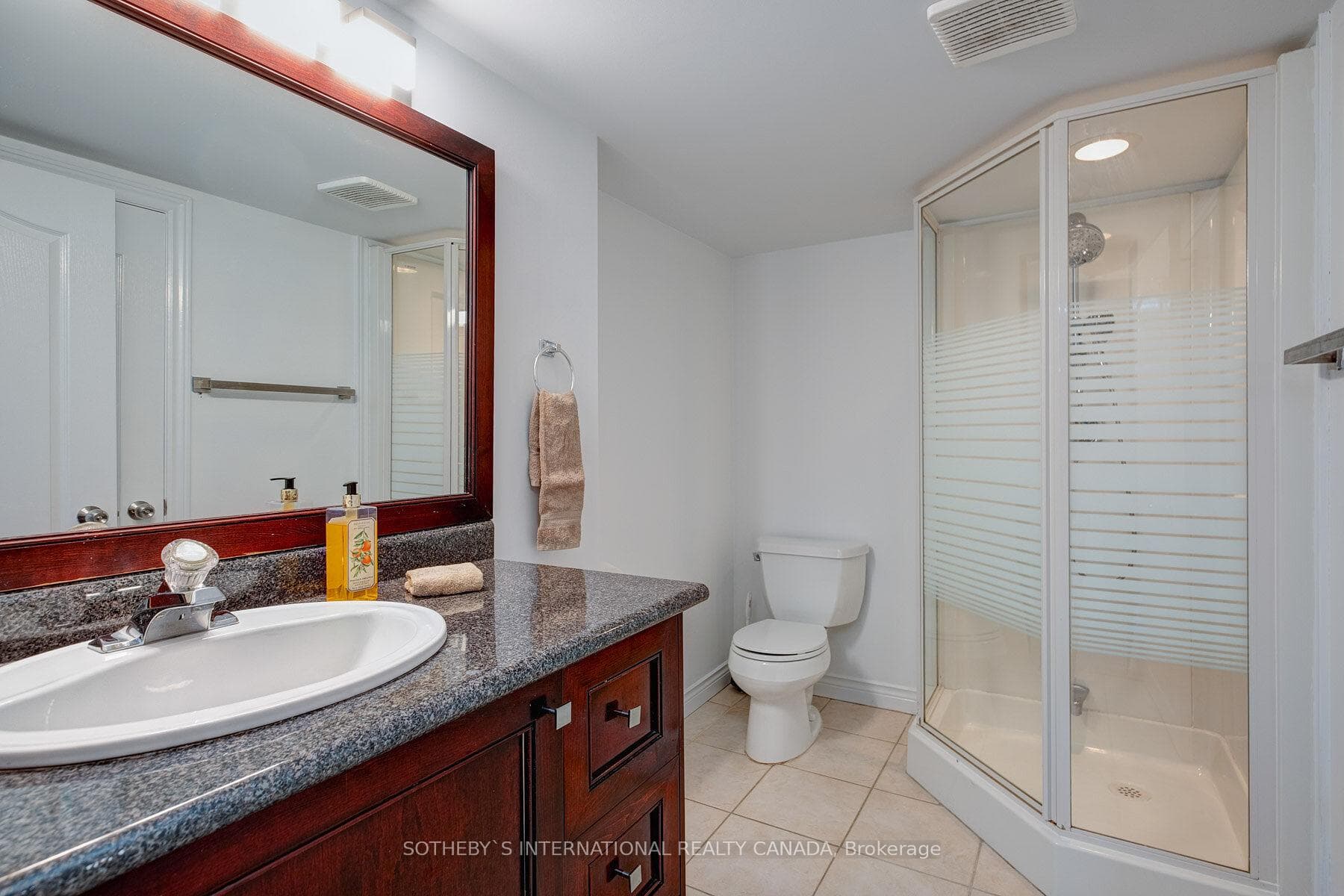 121 Kirkbride Crescent photo 31