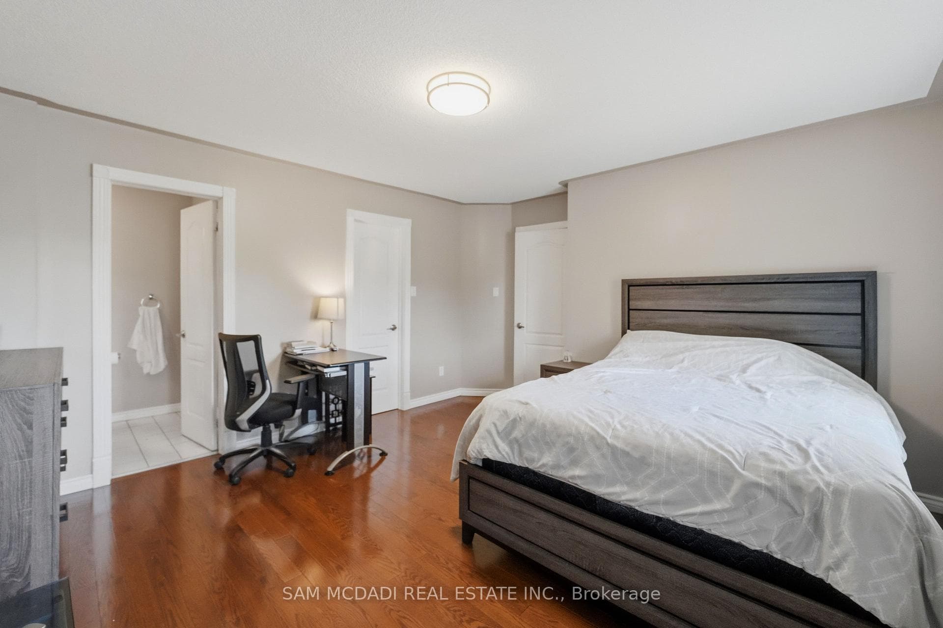 3605 Trelawny Circle photo 26