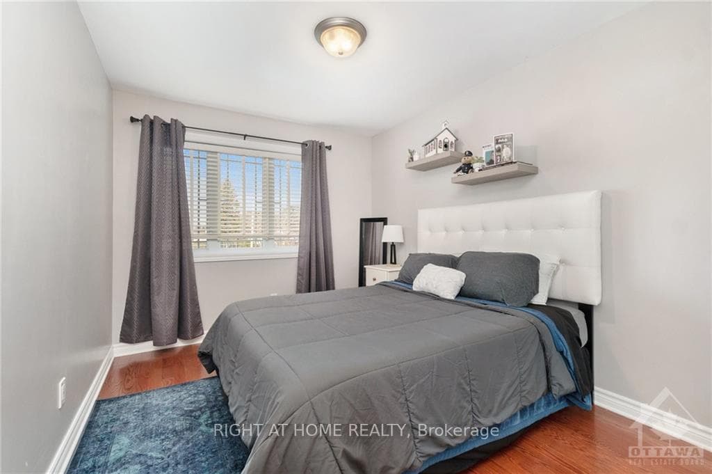 142 MABEL Street photo 22