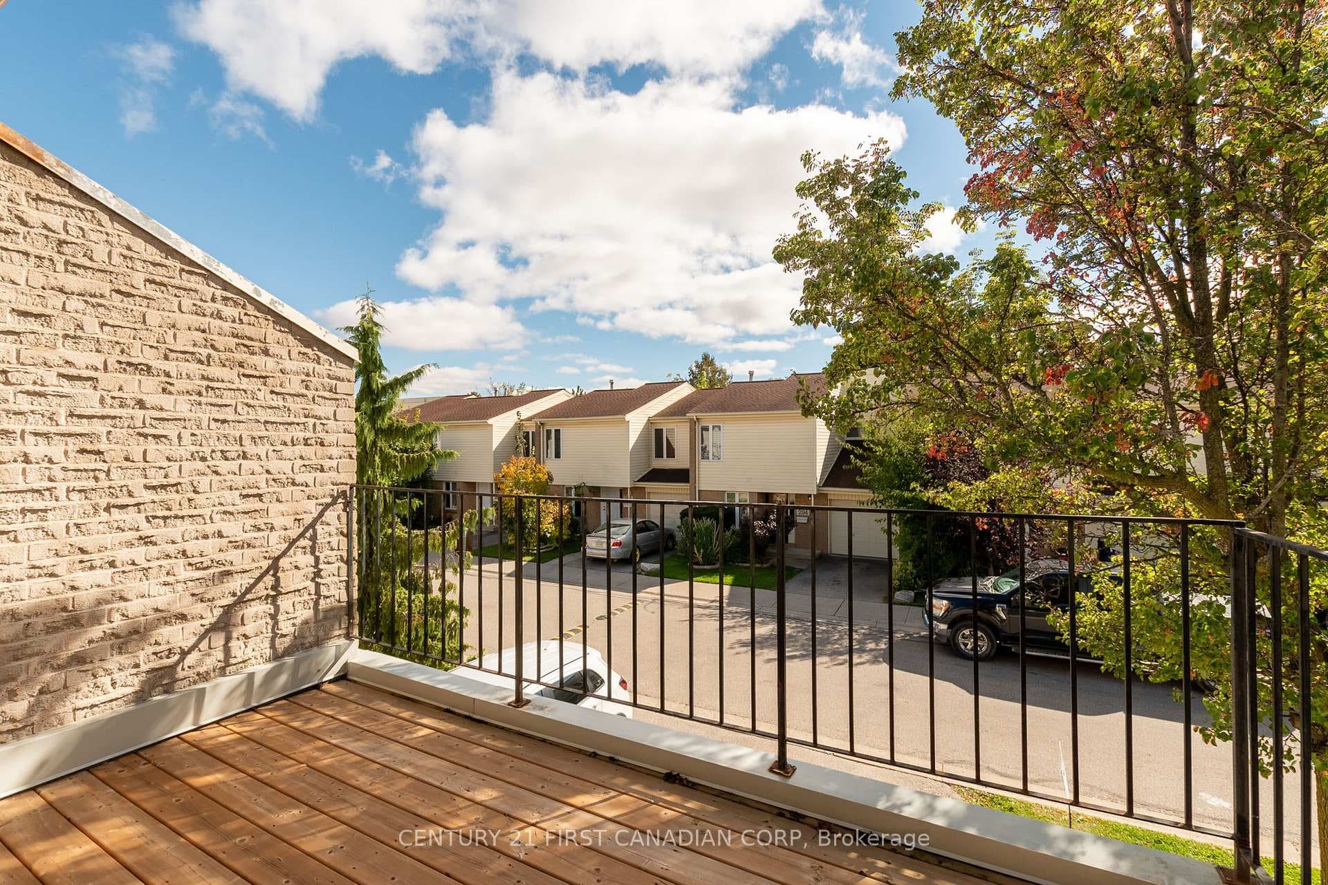 700 Osgoode Drive Unit 100 photo 17