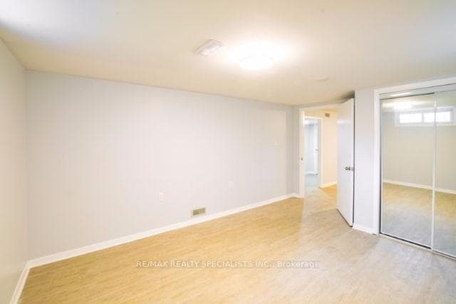 50 Shetland Crescent Unit Bsmt photo 5