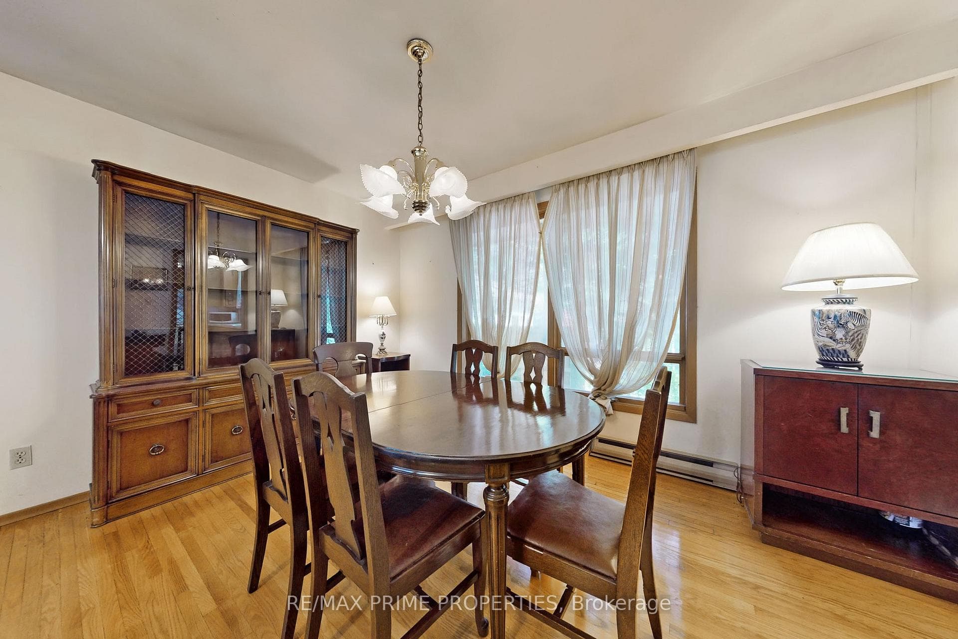 738 River Road photo 9