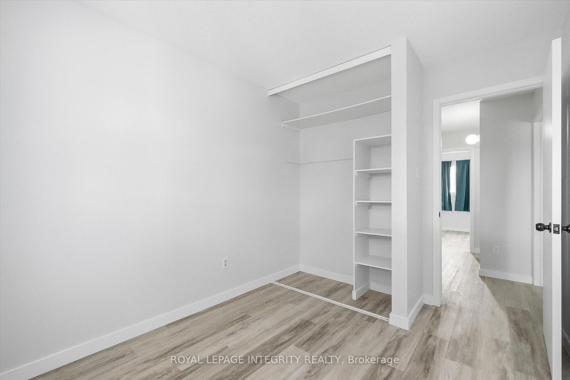 228 Millroad Way photo 26