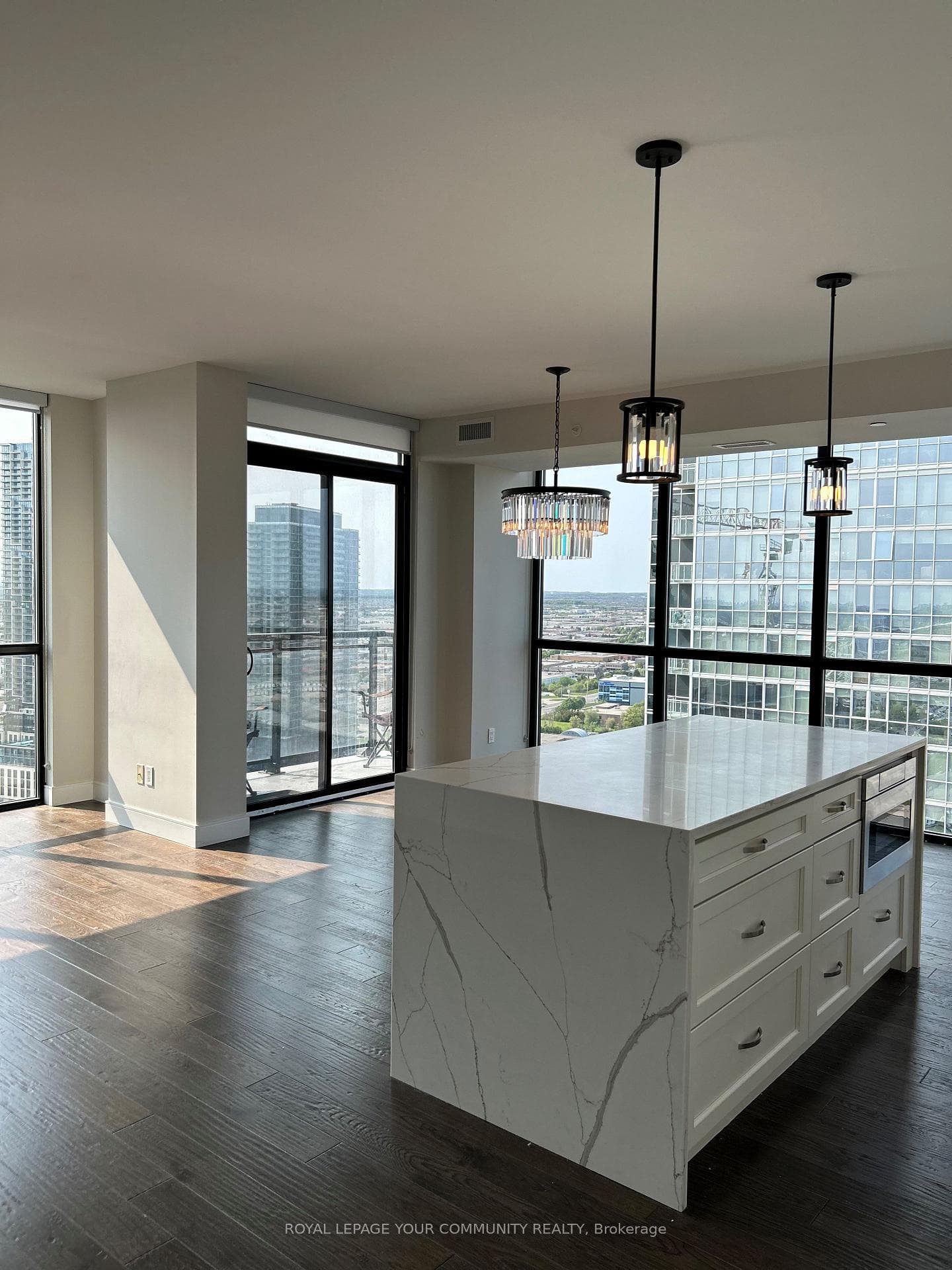 2910 highway 7 Road Unit 2806 photo 1