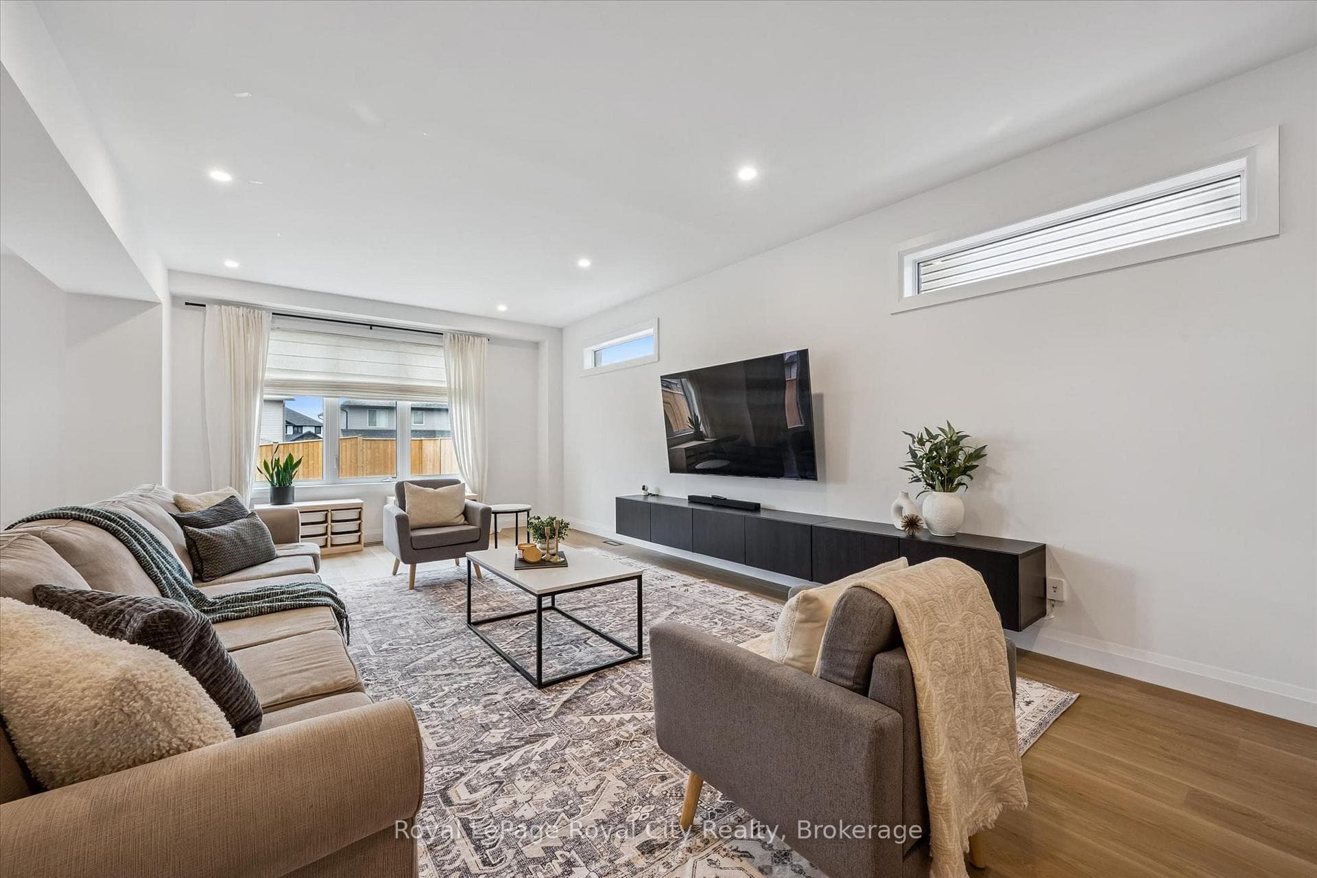 203 Schmidt Drive photo 11