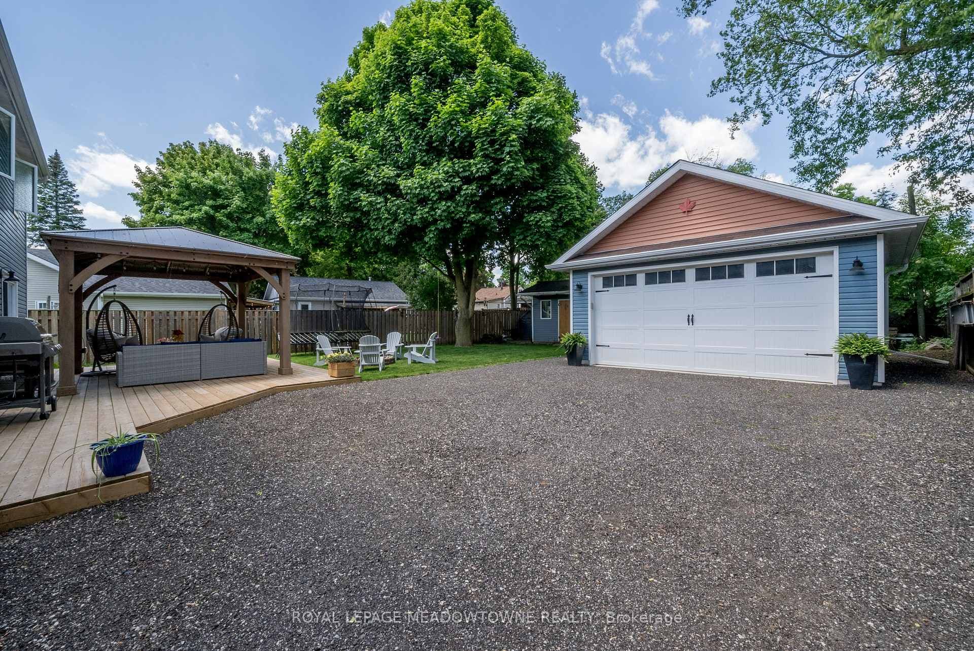 243 McDonald Boulevard photo 27