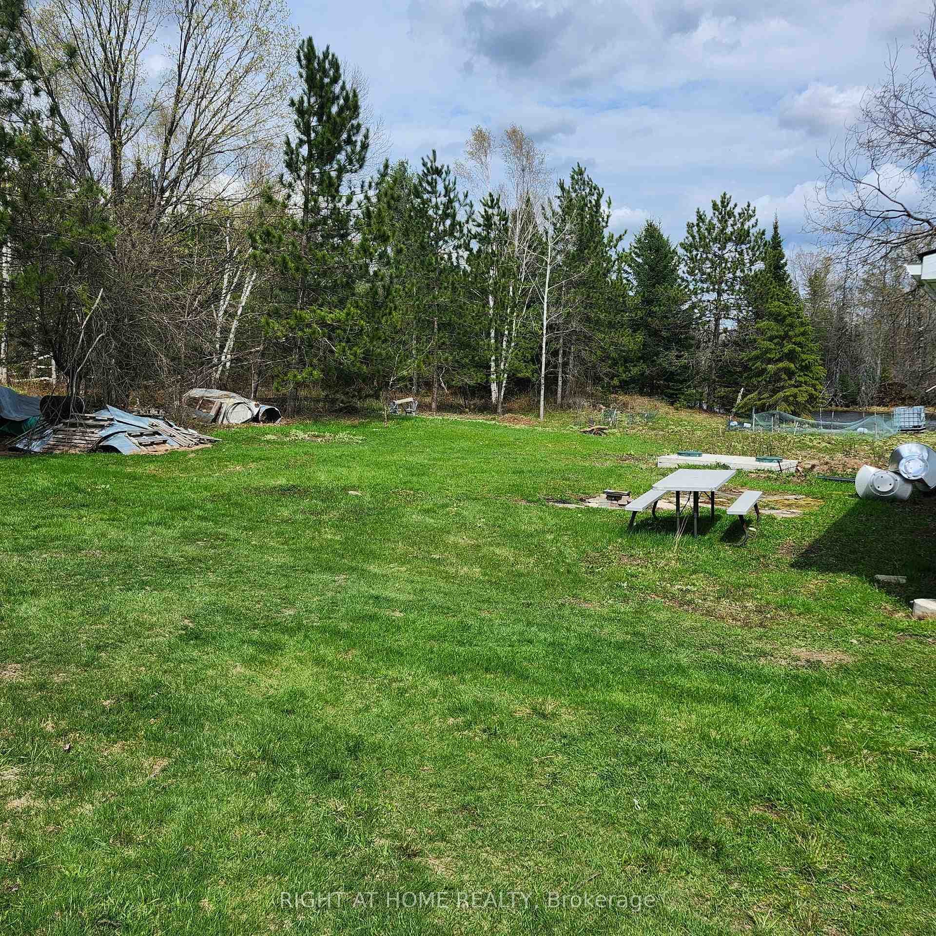 7945 COUNTY ROAD 46 Road photo 4
