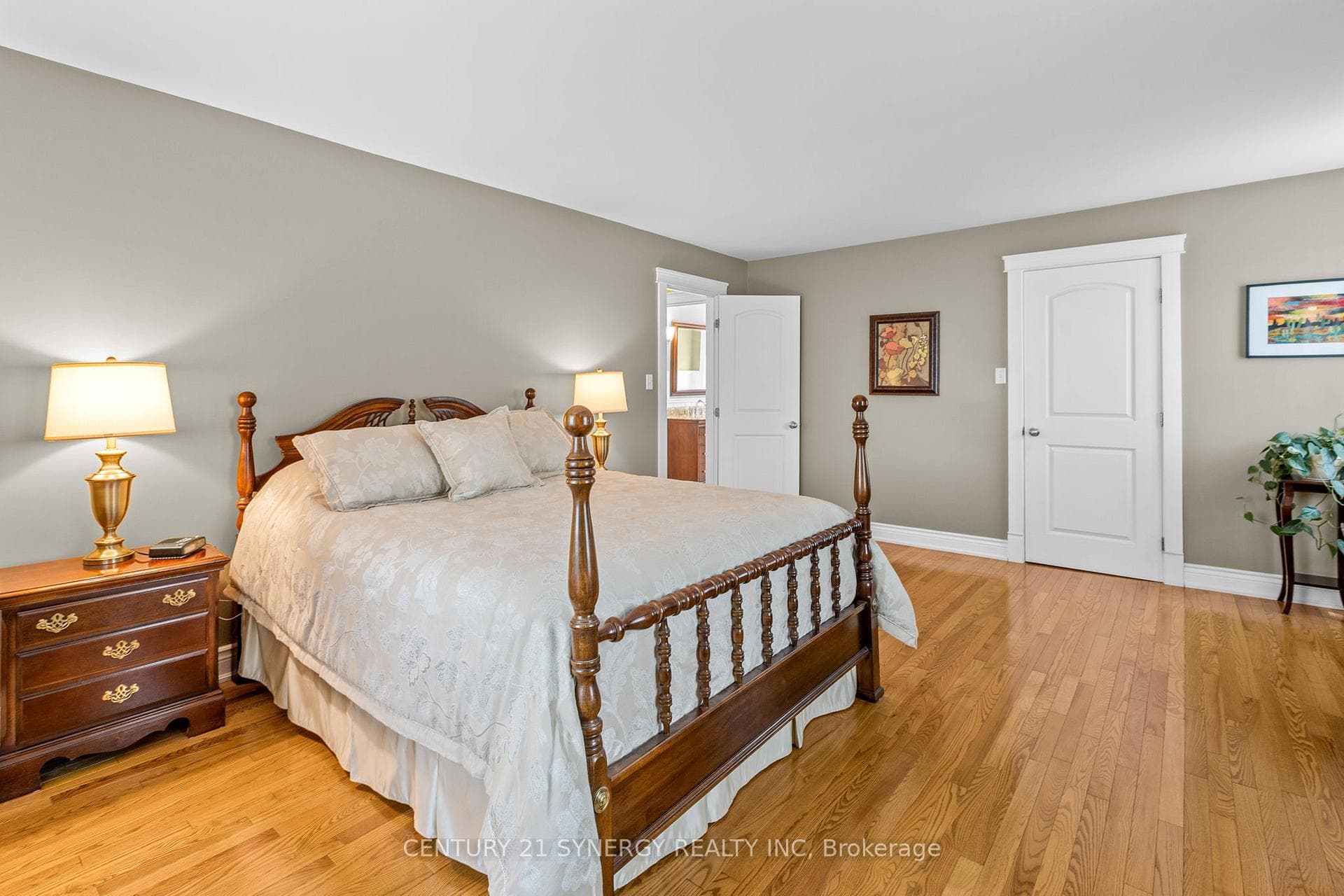 183 Hamilton Road photo 19